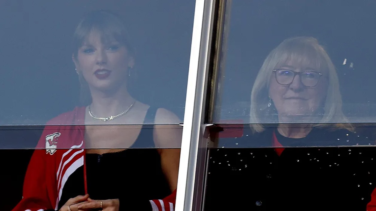 Taylor Swift's Unwavering Support for Travis Kelce and the Kansas City Chiefs: A Rising Star in the NFL